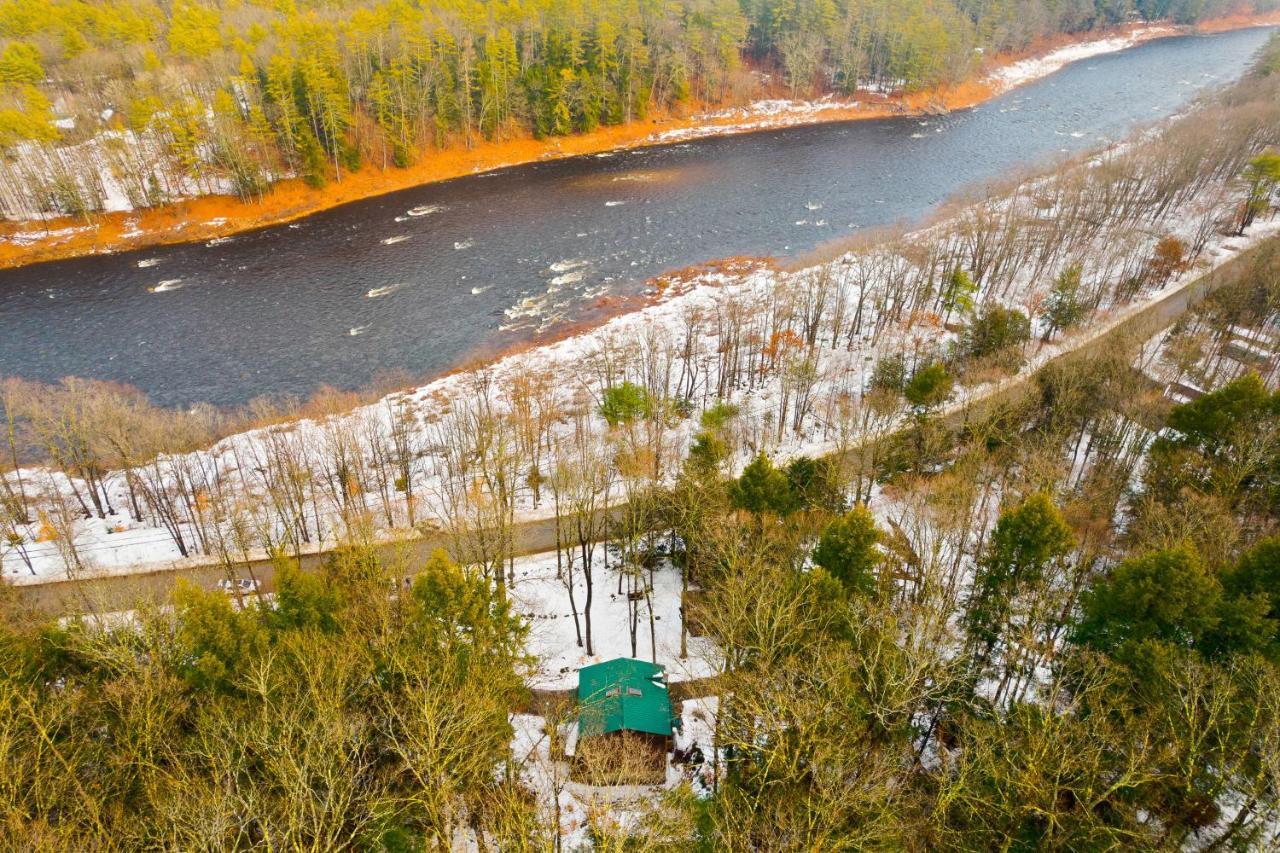 River Road Treehouse Retreat Warrensburg Dış mekan fotoğraf